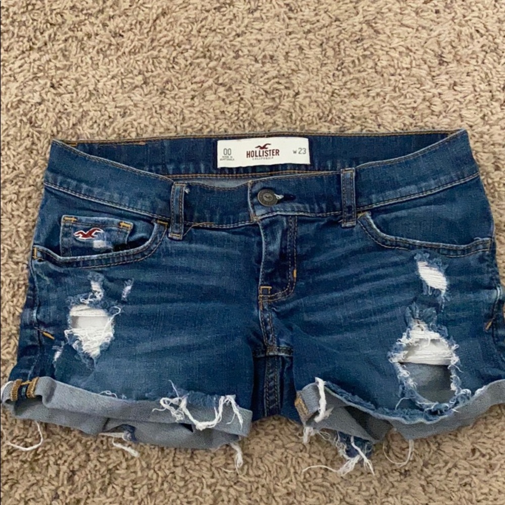Hollister low rise ripped booty shorts